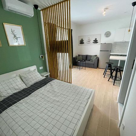 Modern Studio Overlooking Downtown มาคาร์สกา ภายนอก รูปภาพ