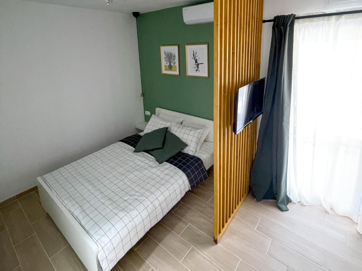 Modern Studio Overlooking Downtown มาคาร์สกา ภายนอก รูปภาพ