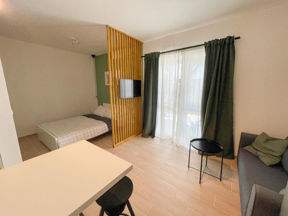 Modern Studio Overlooking Downtown มาคาร์สกา ภายนอก รูปภาพ